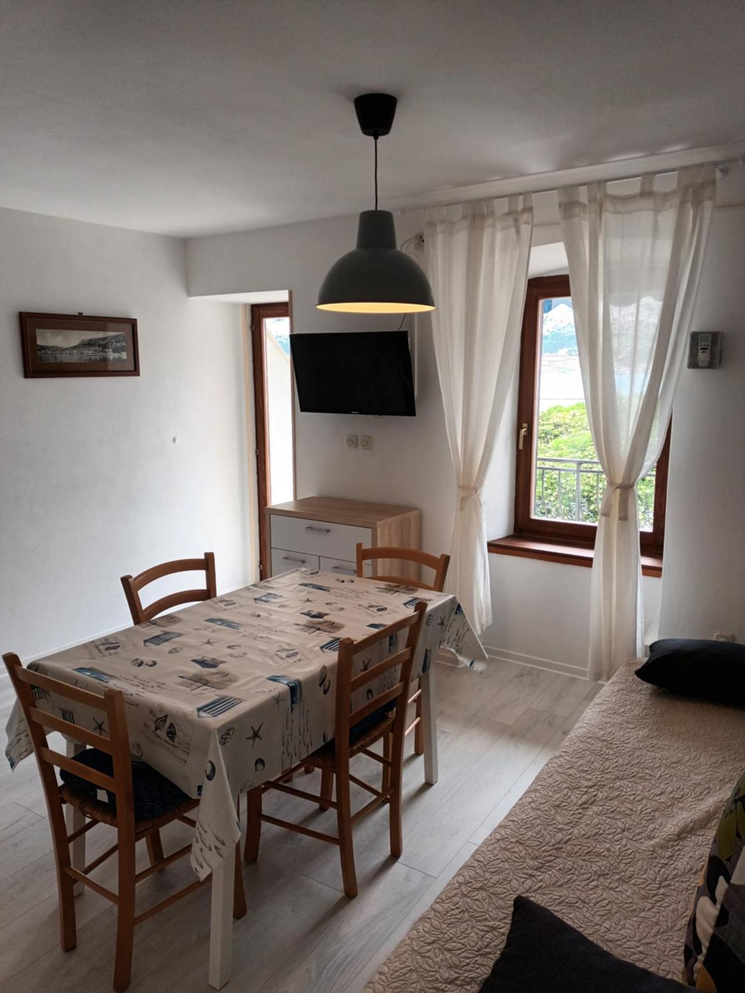 Apartments Dorcic Baška Buitenkant foto